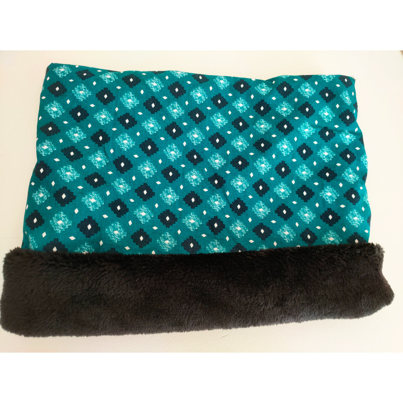 Snood-vert-graphique-tour-de-cou
