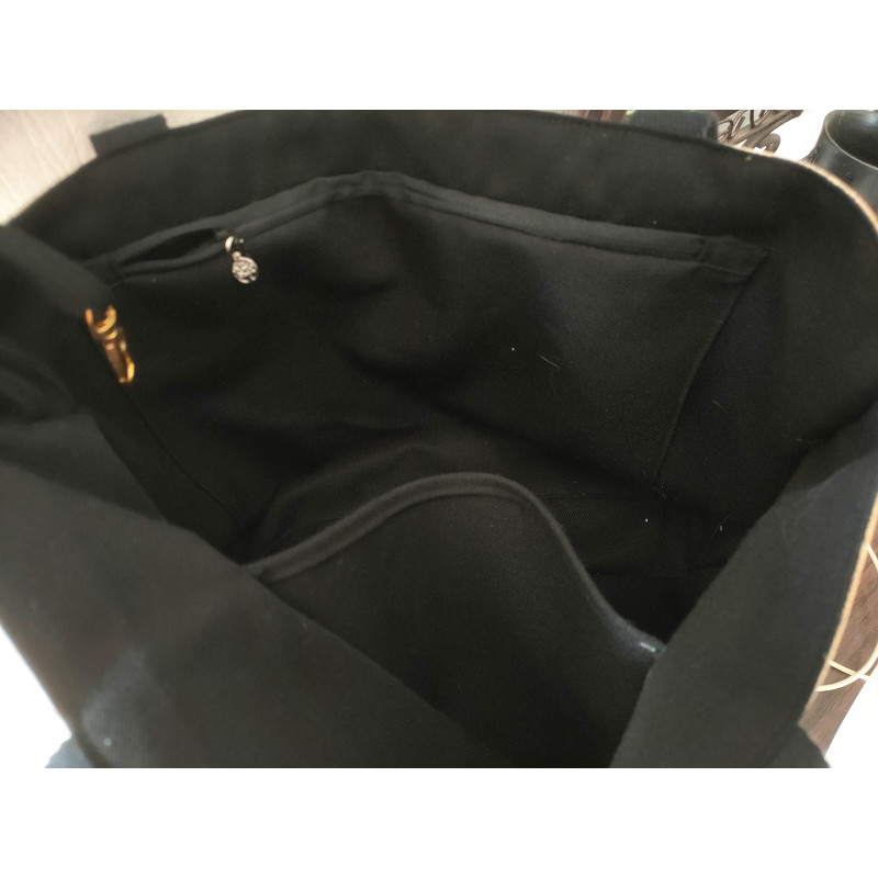 Grand sac femme doré couleur or en simili cuir intérieur complet Grand sac femme doré couleur or en simili cuir intérieur complet