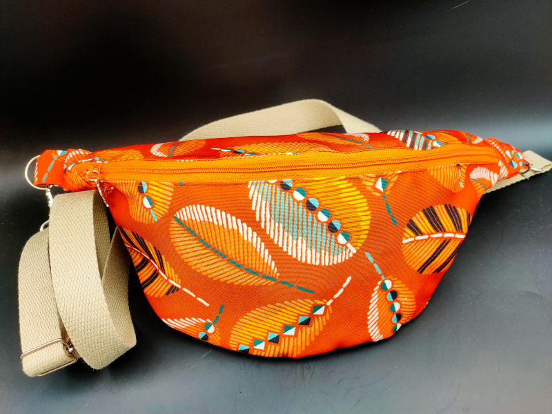 Sac banane feuilles automne Les sacs de Cath Sac banane feuilles automne avec poche intérieure et bandoulière réglable Les sacs de Cath